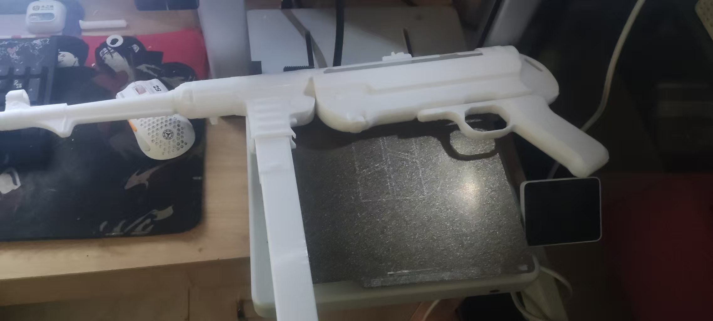 Miniatura 1 do modelo 3D mp40冲锋枪（1：1不可发射模型）