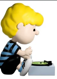Figurine musicien au piano jouet — photo 3