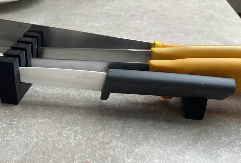 Knifeholder