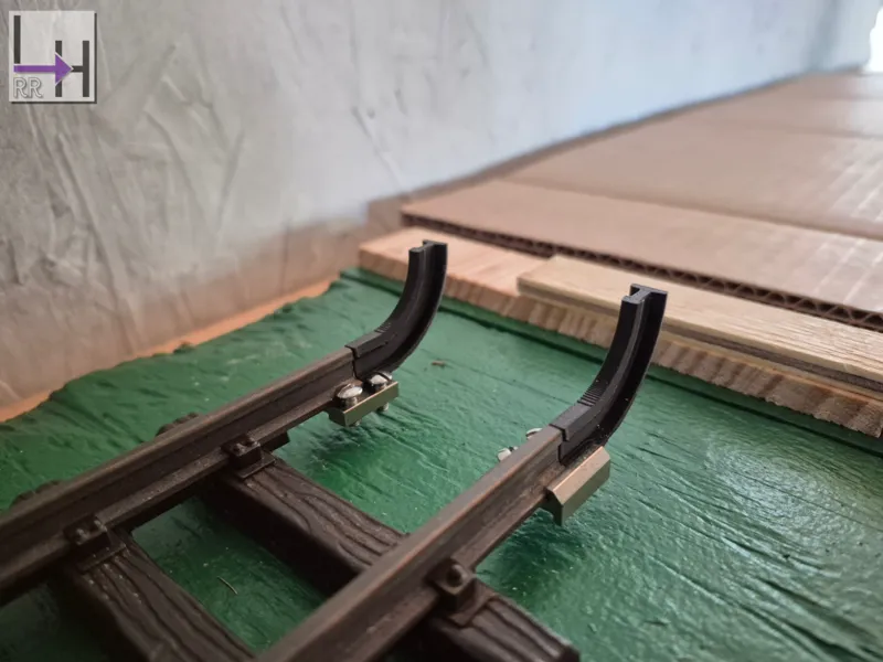 Bent Rail Stops, 90°, code 330 rail