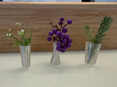 Dollhouse Accessories - Flower Vase Set 2