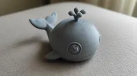 Petite baleine décorative aux yeux asymétriques — photo 3