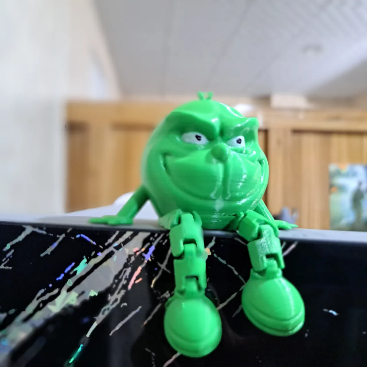 Articulated Grinch view 4