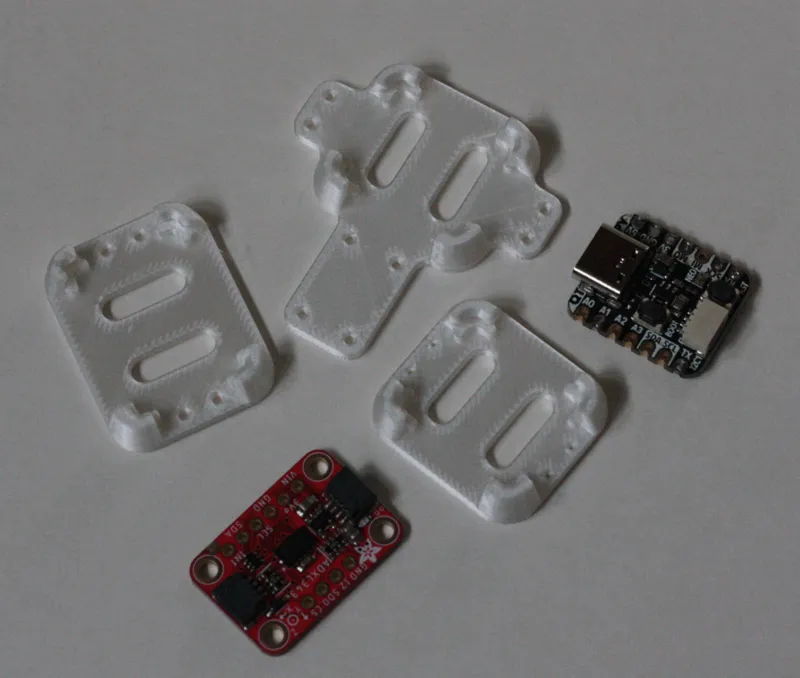 STEMMA QT & QT Py Sewable Clips