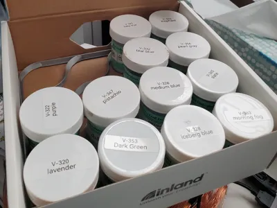 Filament box divider for Amaco glaze containers