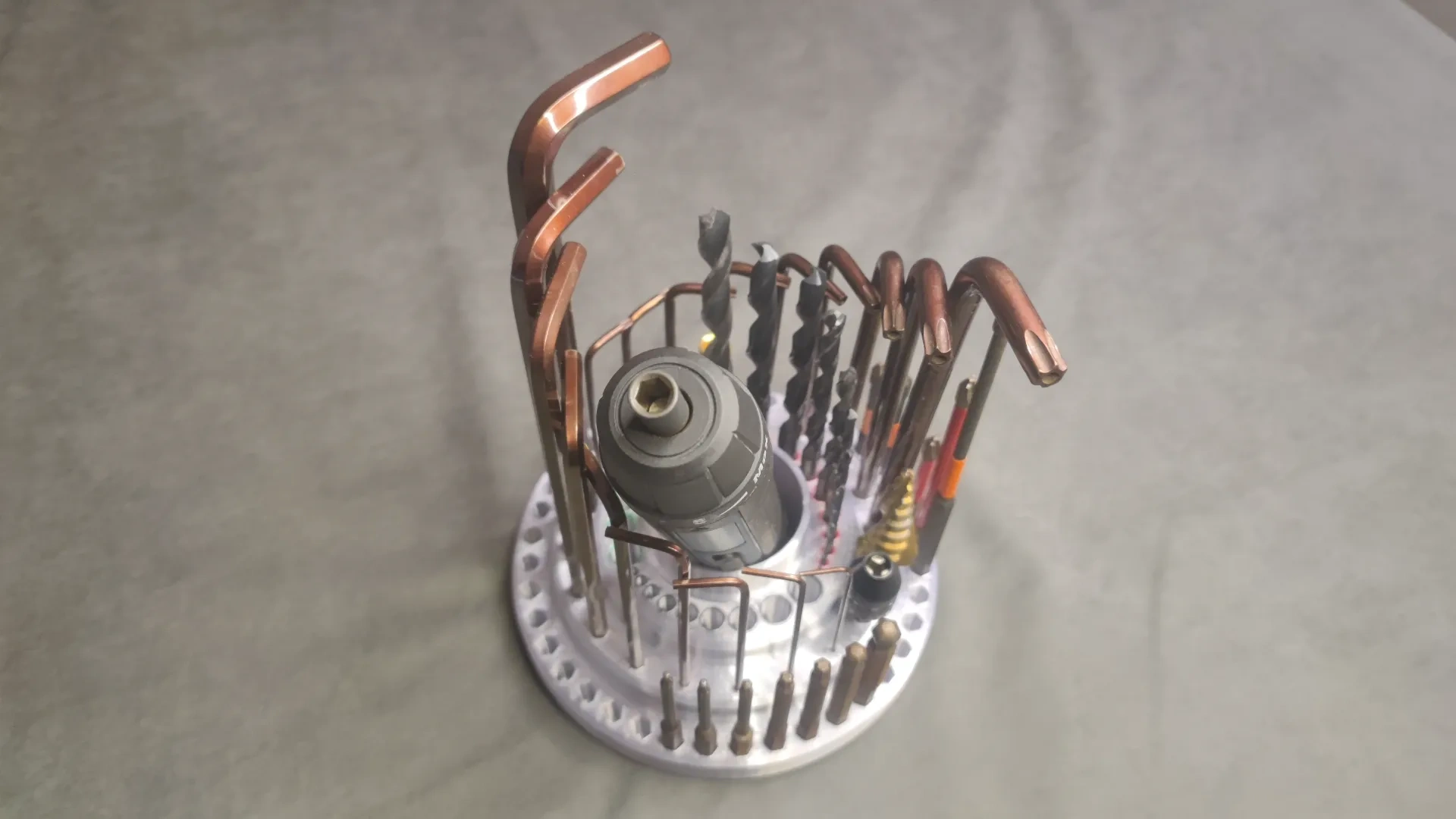 Miniatura 2 do modelo 3D 批头 钻头 六角扳手 梅花扳手 T型扳手 收纳盒 存储盒 收纳台 阶梯式收纳 桌面式可旋转工具收纳台