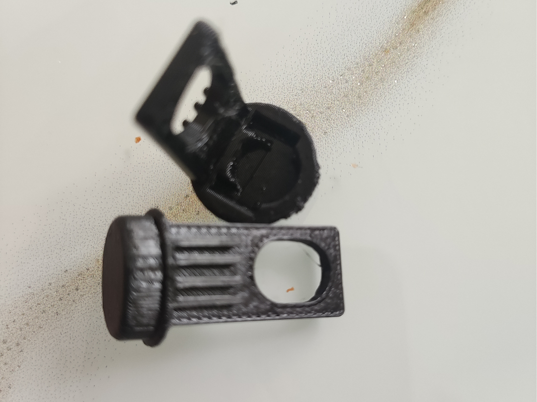 Latch button for the gas lift of Grohe toilet seat