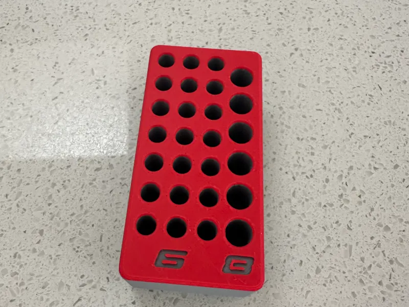 Shark Scale Clip Holder (Large Version)