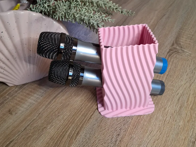 Wavy microphone holder