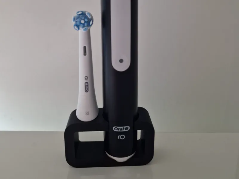 Small Oral B iO holder