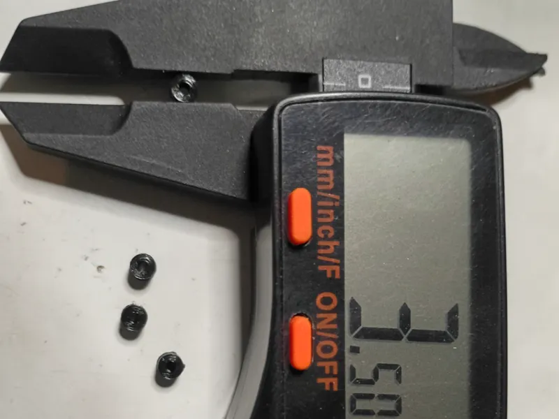 SCX 1:24 Spacers M1.5 x 3.5 x 3 z
