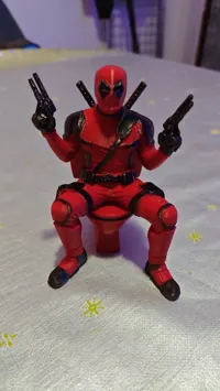 Deadpool aux toilettes — photo 3