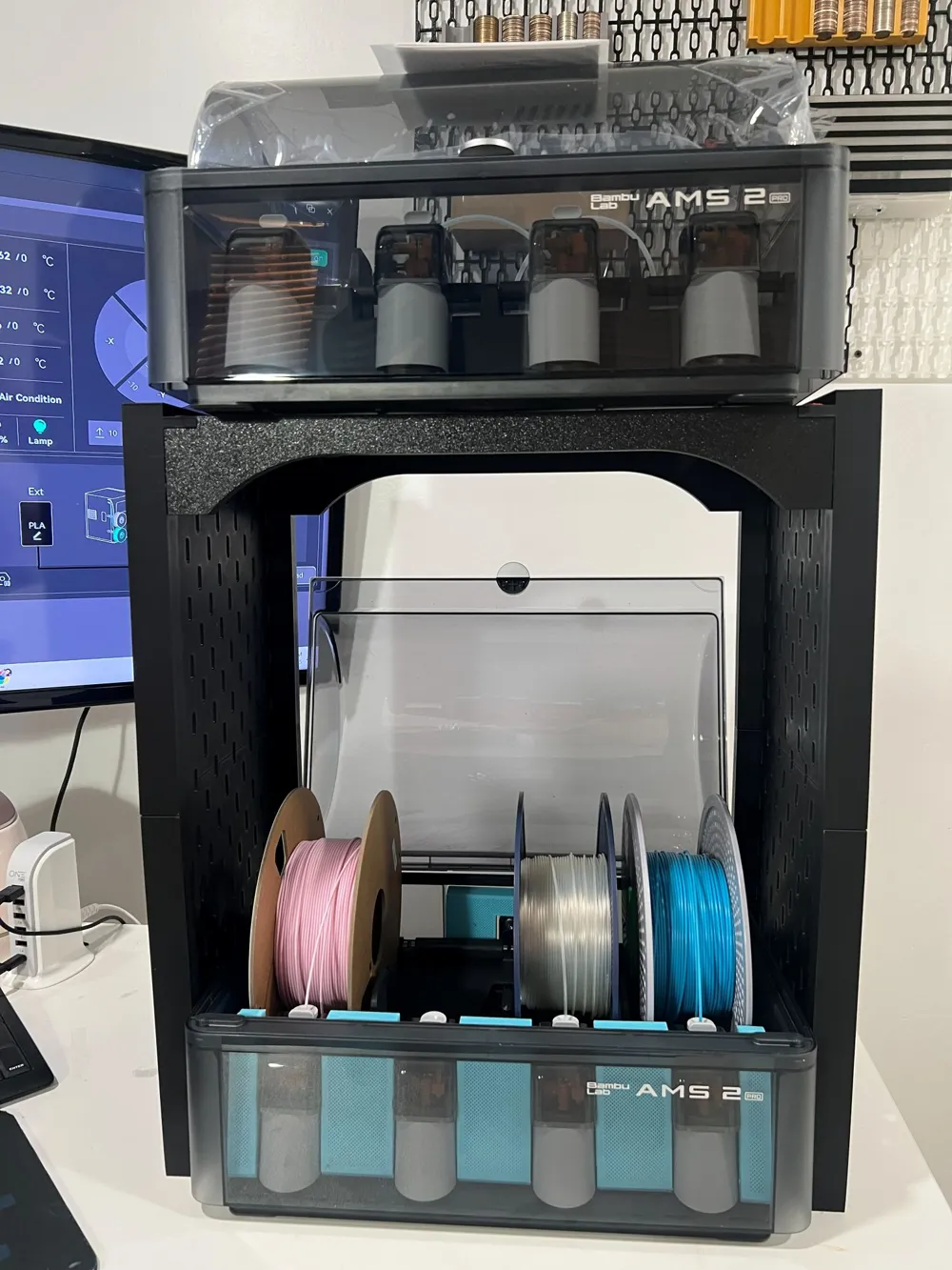 AMS 2 PRO STACKER WITH SKADIS SIDES - Free 3D Print Model - MakerWorld