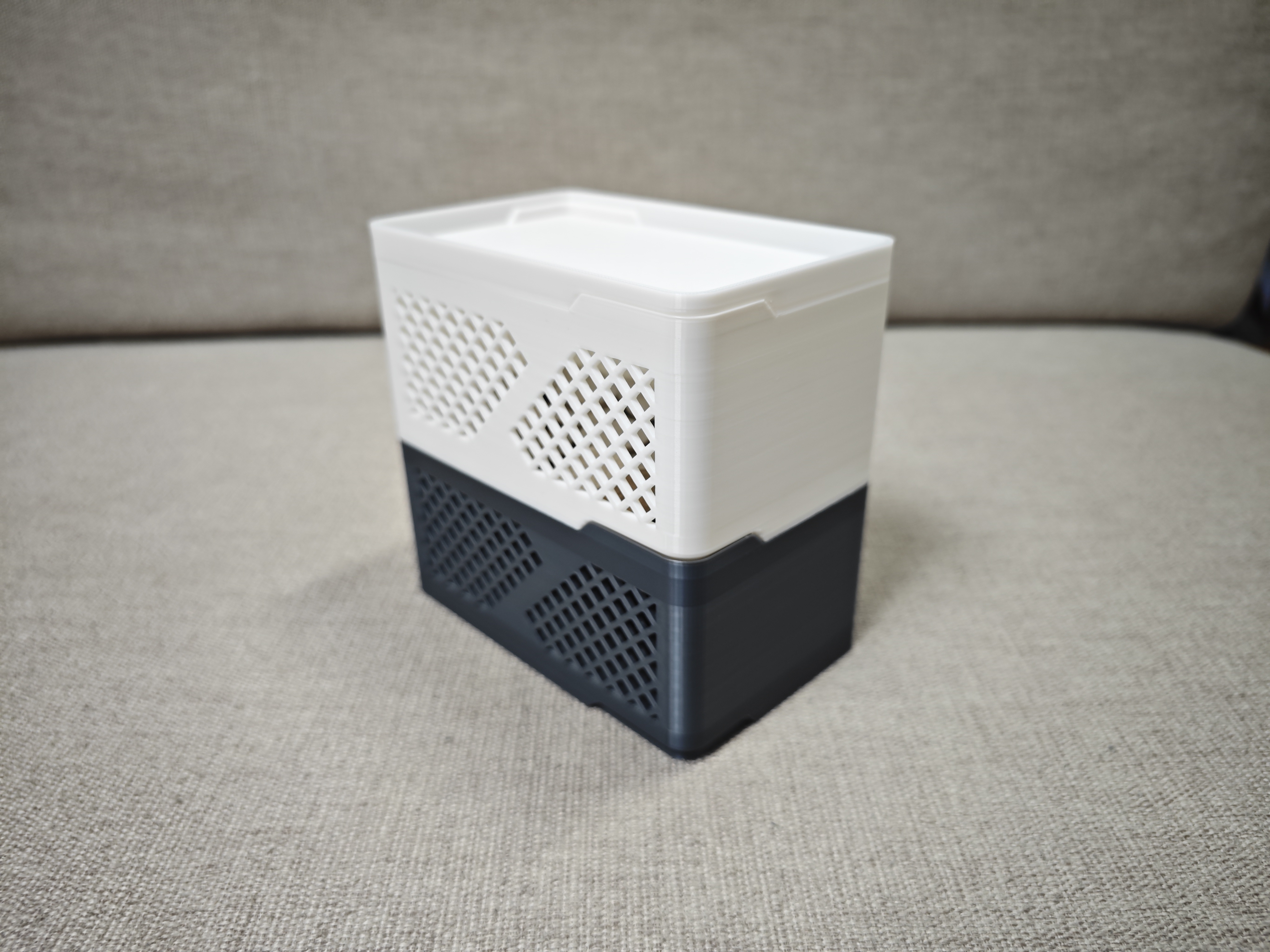 Miniatura 3 do modelo 3D 可堆叠镂空收纳盒