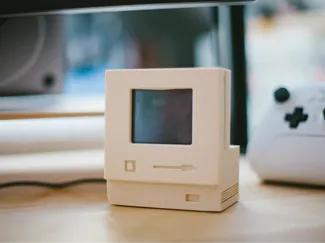 CYD, Cheap Yellow Display ESP32, housing Macintosh
