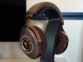 Headphone stand