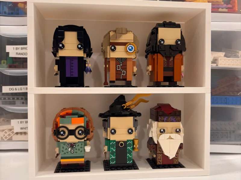 Modular wall mounted Brickheadz display