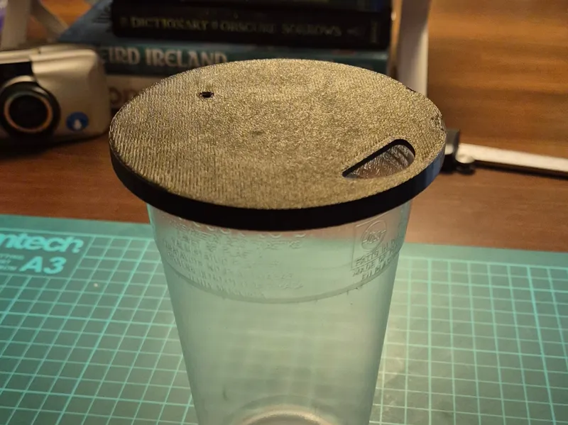 Solo cup lid