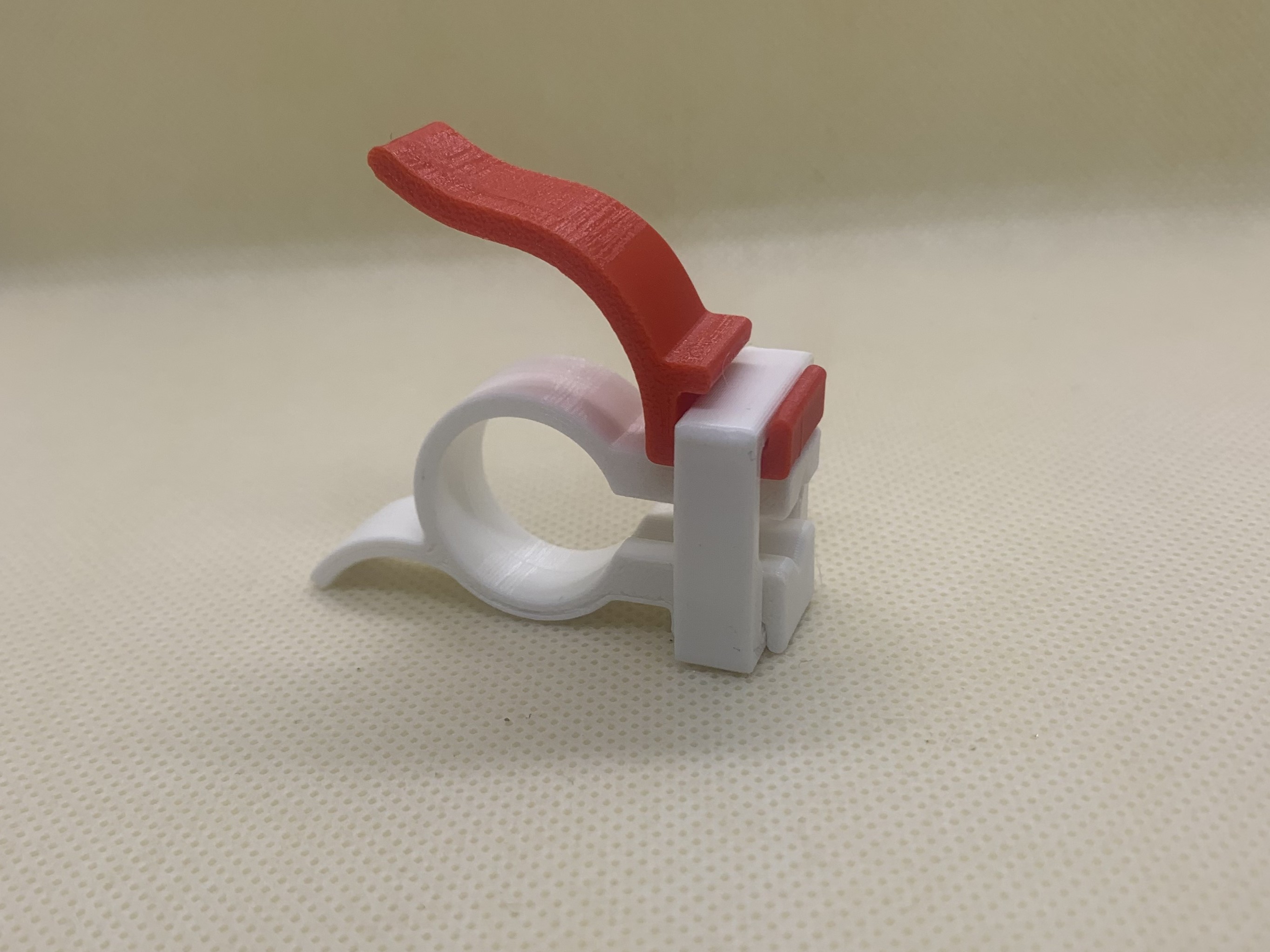 Miniatura 2 do modelo 3D 瓜子剥壳神器（人体工学）