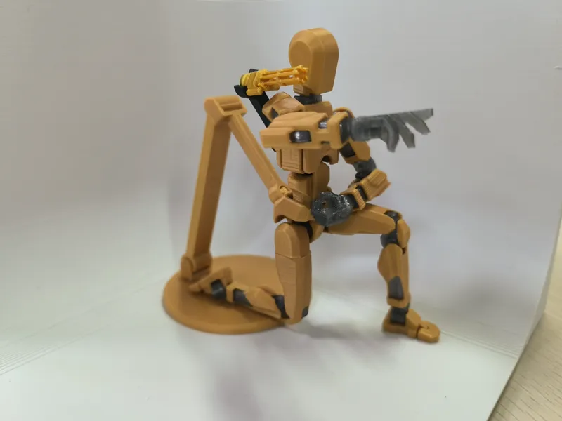 shoulder cannon and Gatling gun for dummy 13