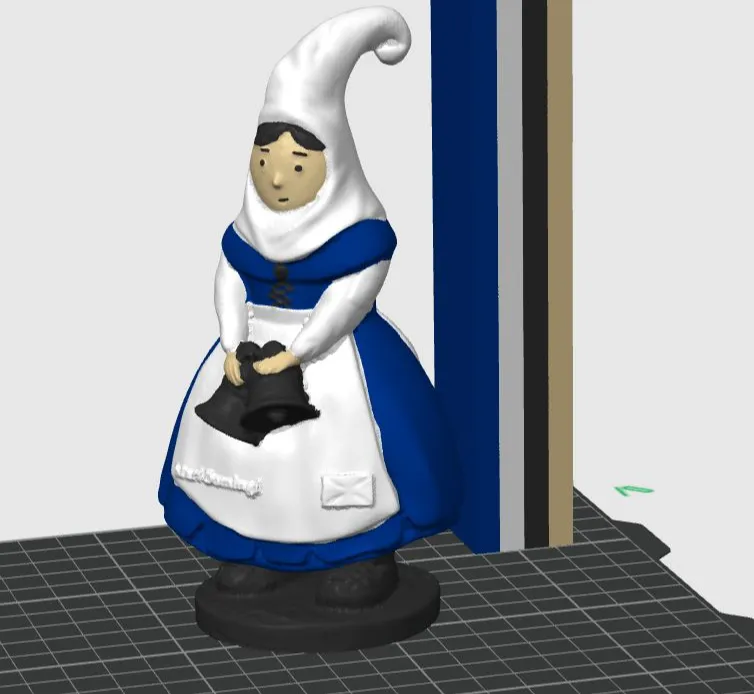 Mari Domingi figura escaneada a color