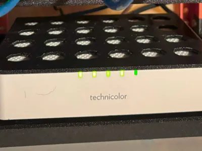 19-inch version rack panel for Technicolor TC4400