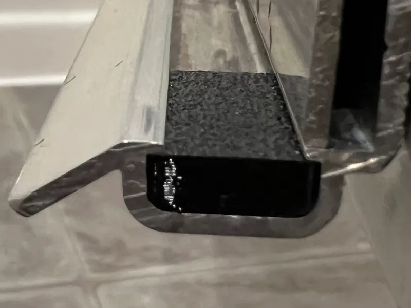 Shower Drip Rail Water Stopper