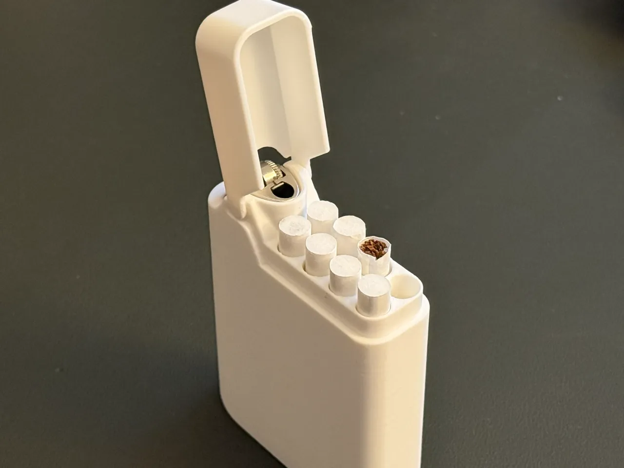 Cigarette & Lighter Case - Bic and 8 Smokes view 2