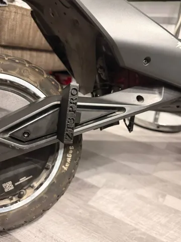 Modelo para impresión 3D: Segway ZT3 PRO Seitlicher Kennzeichenhalter — vista de referencia 5