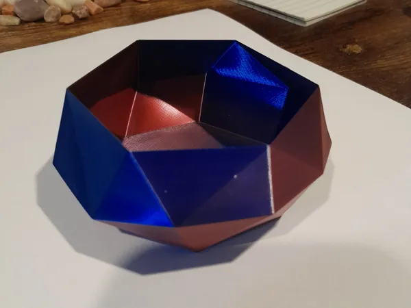 Bol géométrique low poly