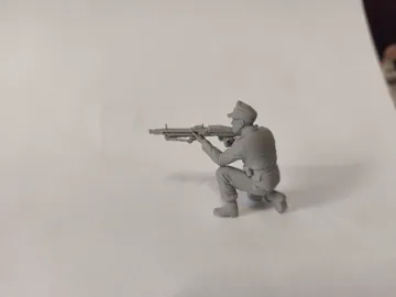 Modelo para impresión 3D: WWII Deutscher Soldat MG42 1:35 — vista de referencia 4