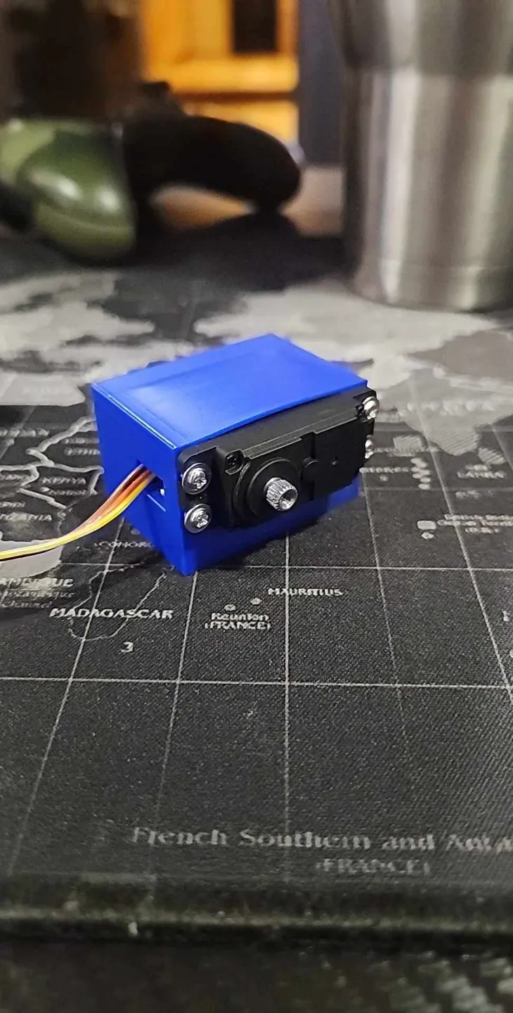 Hyper 4x4 Drift truck servo mount