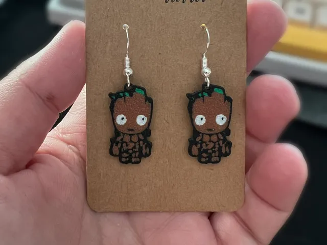 Groot Earring