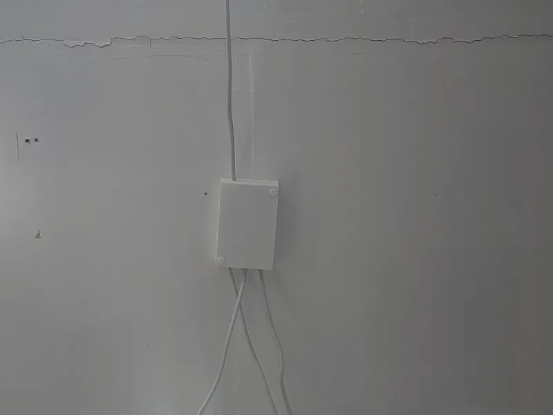 Overhead Light Cable Storage