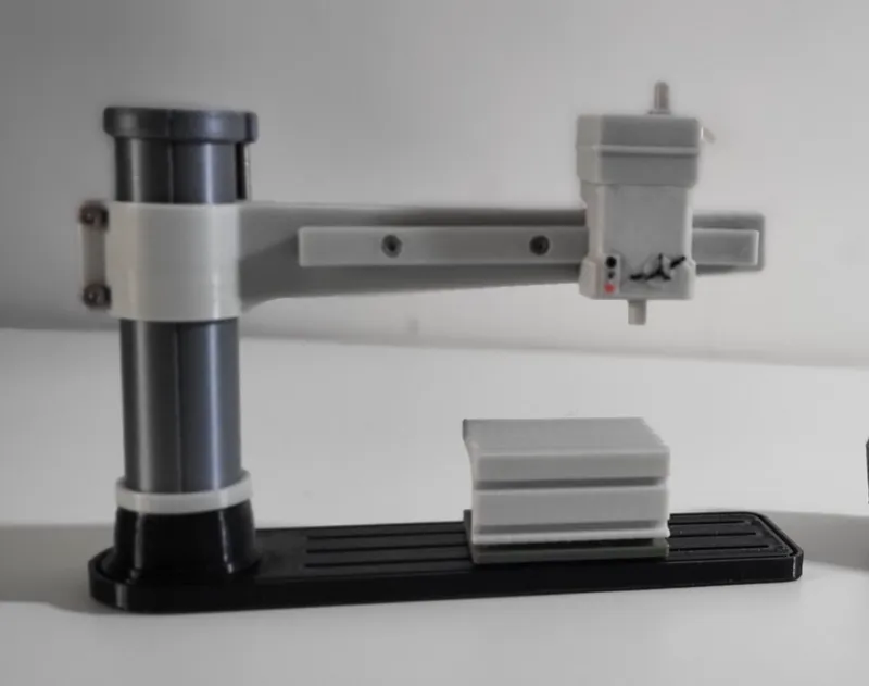 1/32 scale radial drilling machine