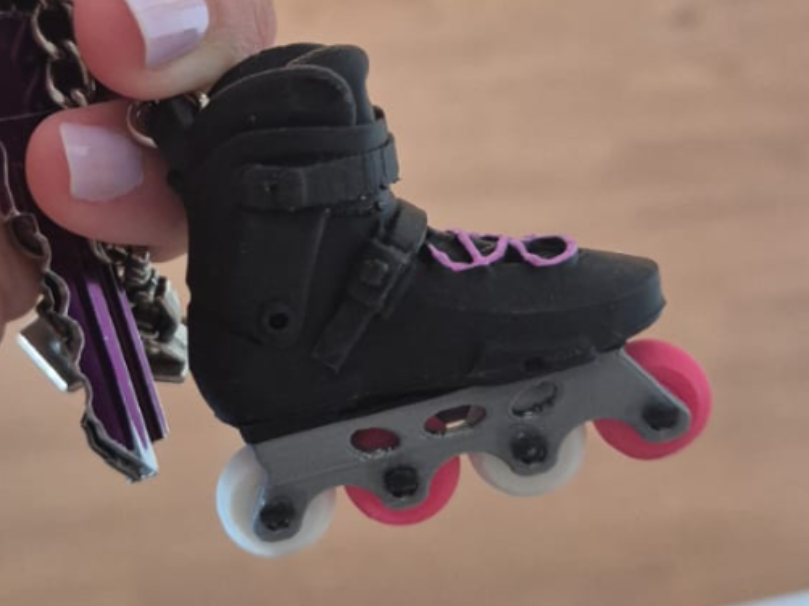 Rollerblade Fidget Keychain with Spinning Wheels