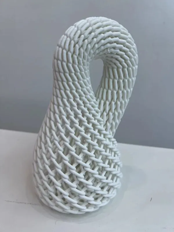 Bouteille de Klein en chaîne