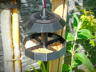 ULTIMATE Bird Feeder by @MeedyDoofa