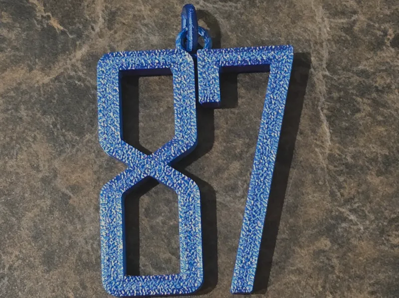 Customizable Keychain / Pendant with keyring