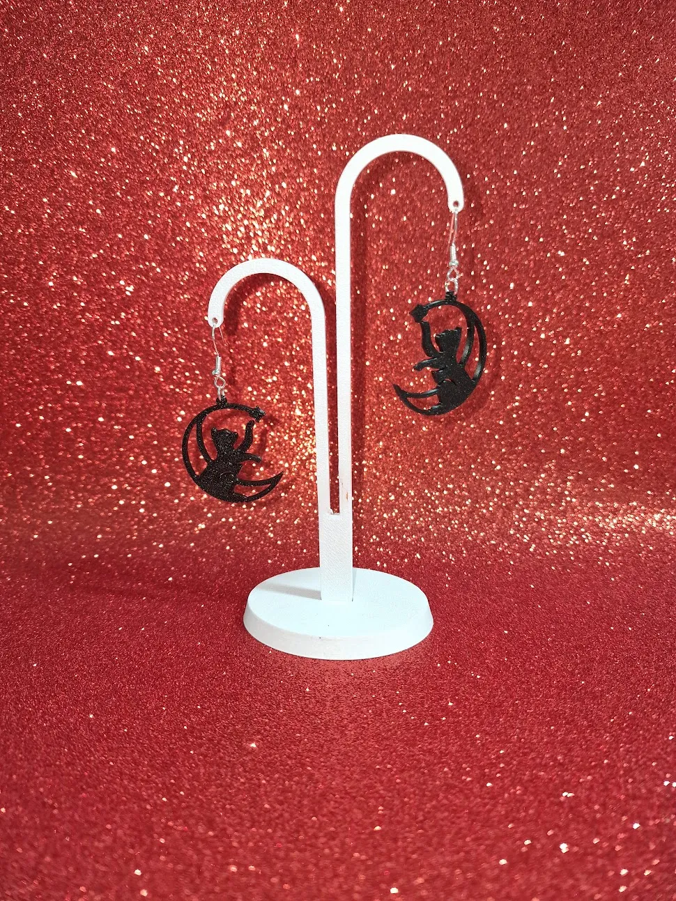 Cat under star earrings view 3