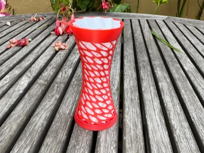 Wormhole Vase