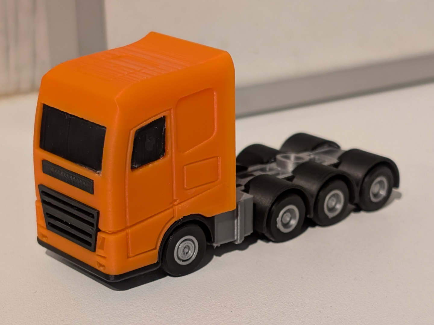 HO/1:87 european heavy haul truck (no AMS)