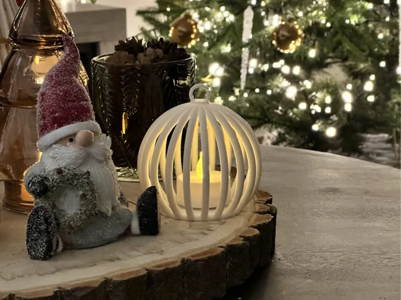 Christmas ball tealight