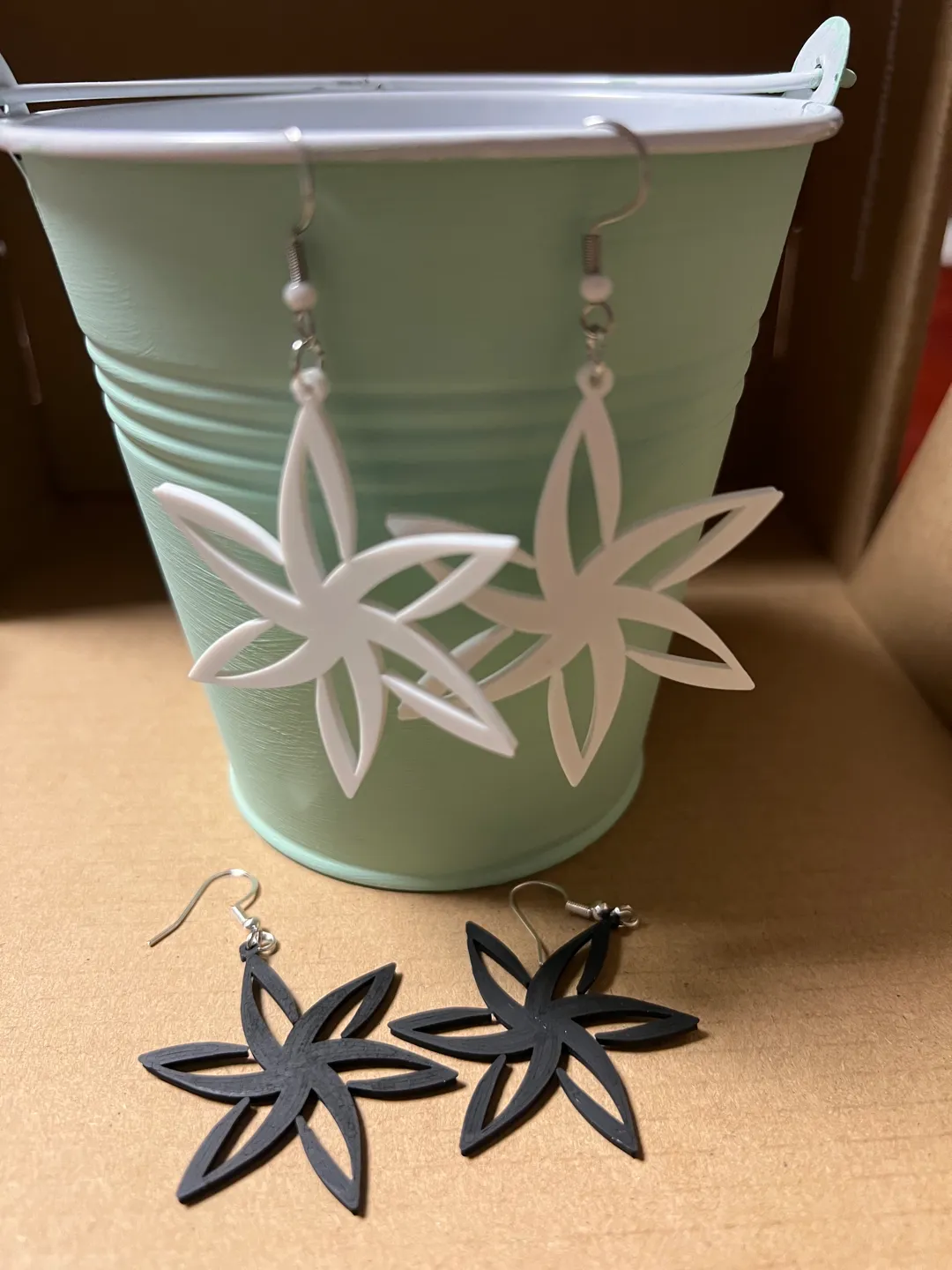 Pointy flower earrings view 2