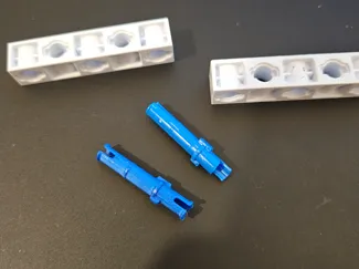Gancio blu lungo Clementoni Mechanics