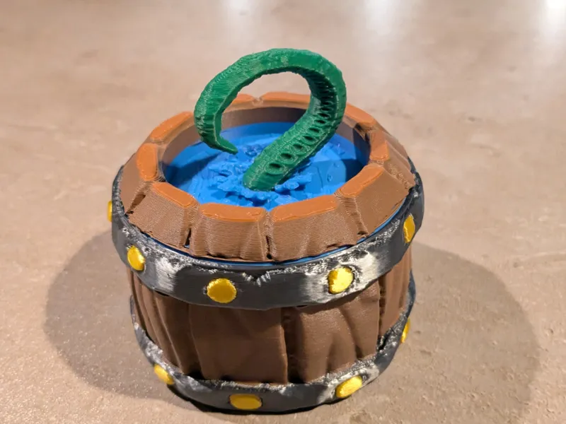 DnD Dice Box: Tentacle in Barrel, screwable lid