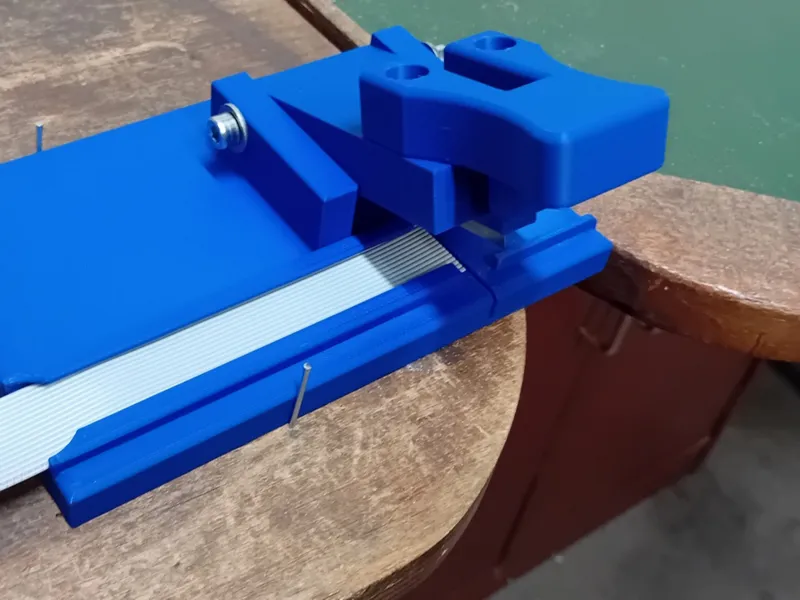 16 Way Ribbon Cable Cutter