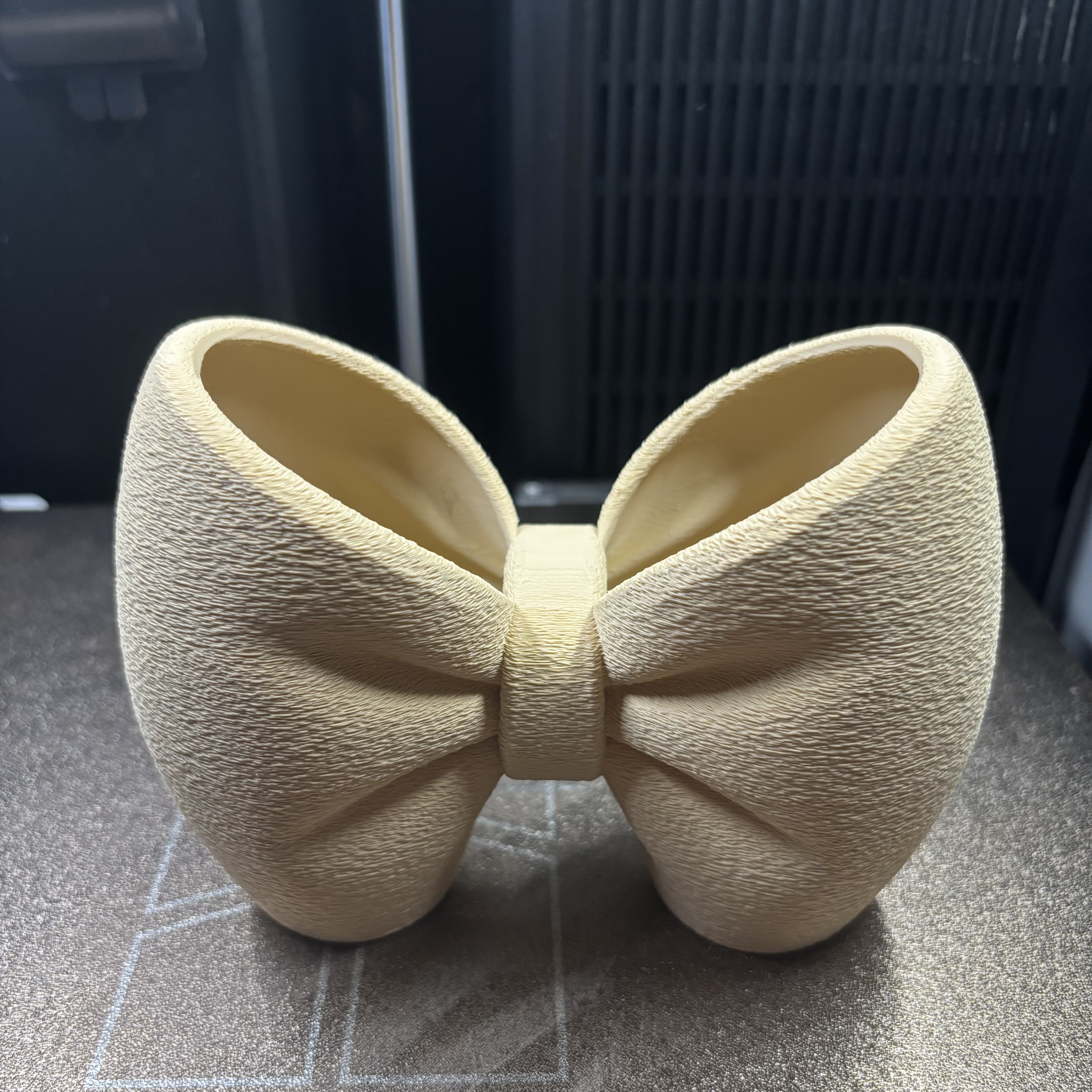 Organizador de lápices y brochas con moño — imagen 3 de impresión 3D
