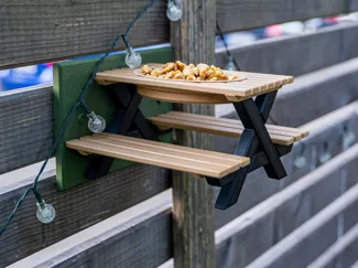 Eichhörnchen Futterbank für den Garten