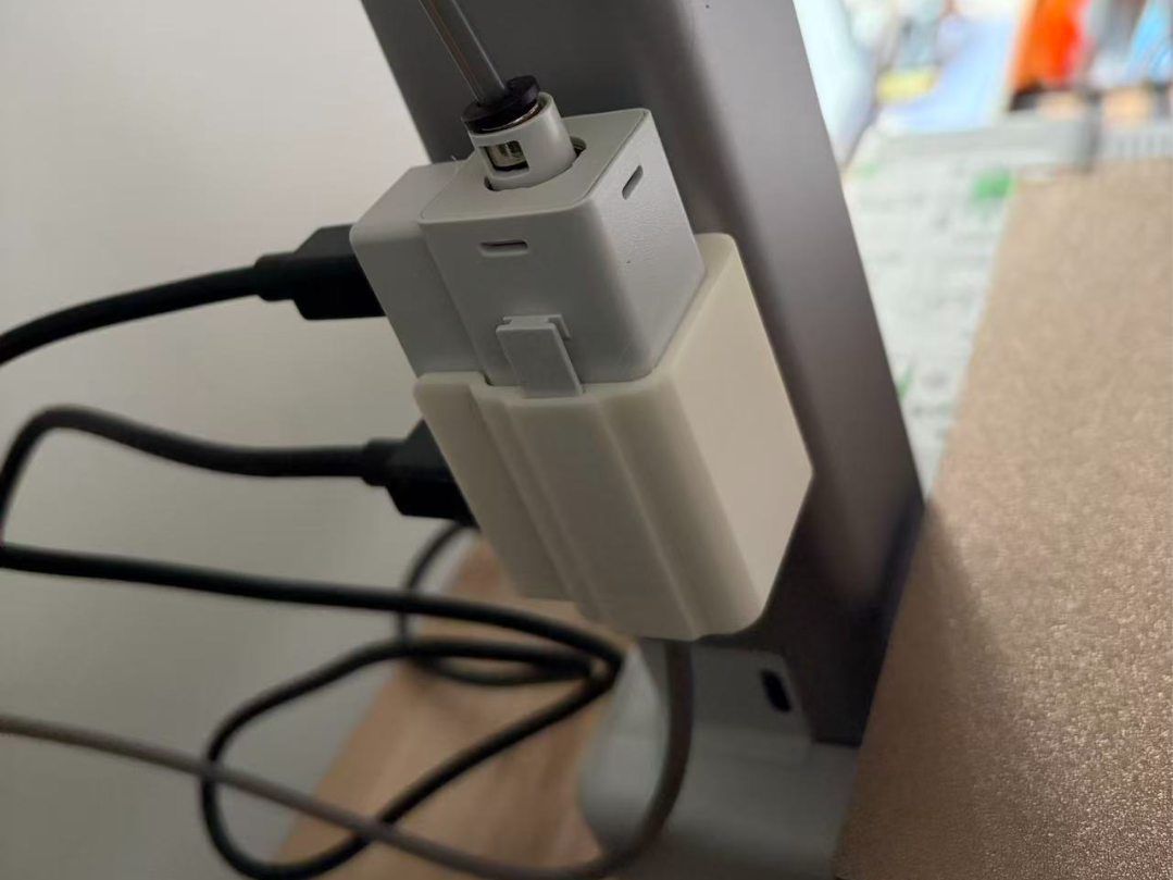 Miniatura 1 do modelo 3D A1 系列料线选通器支架